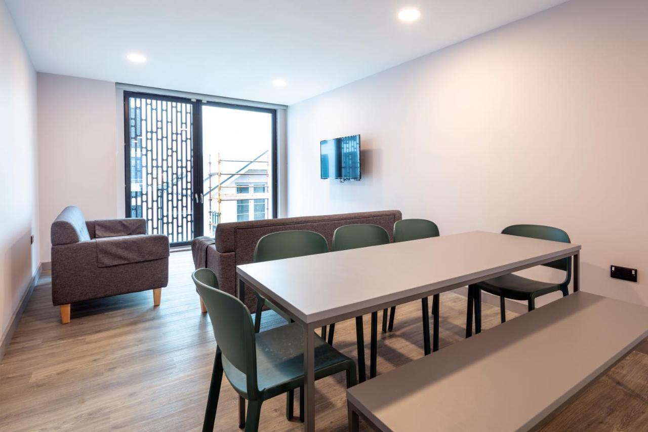 Coleman Court Summer Apartments コーク エクステリア 写真